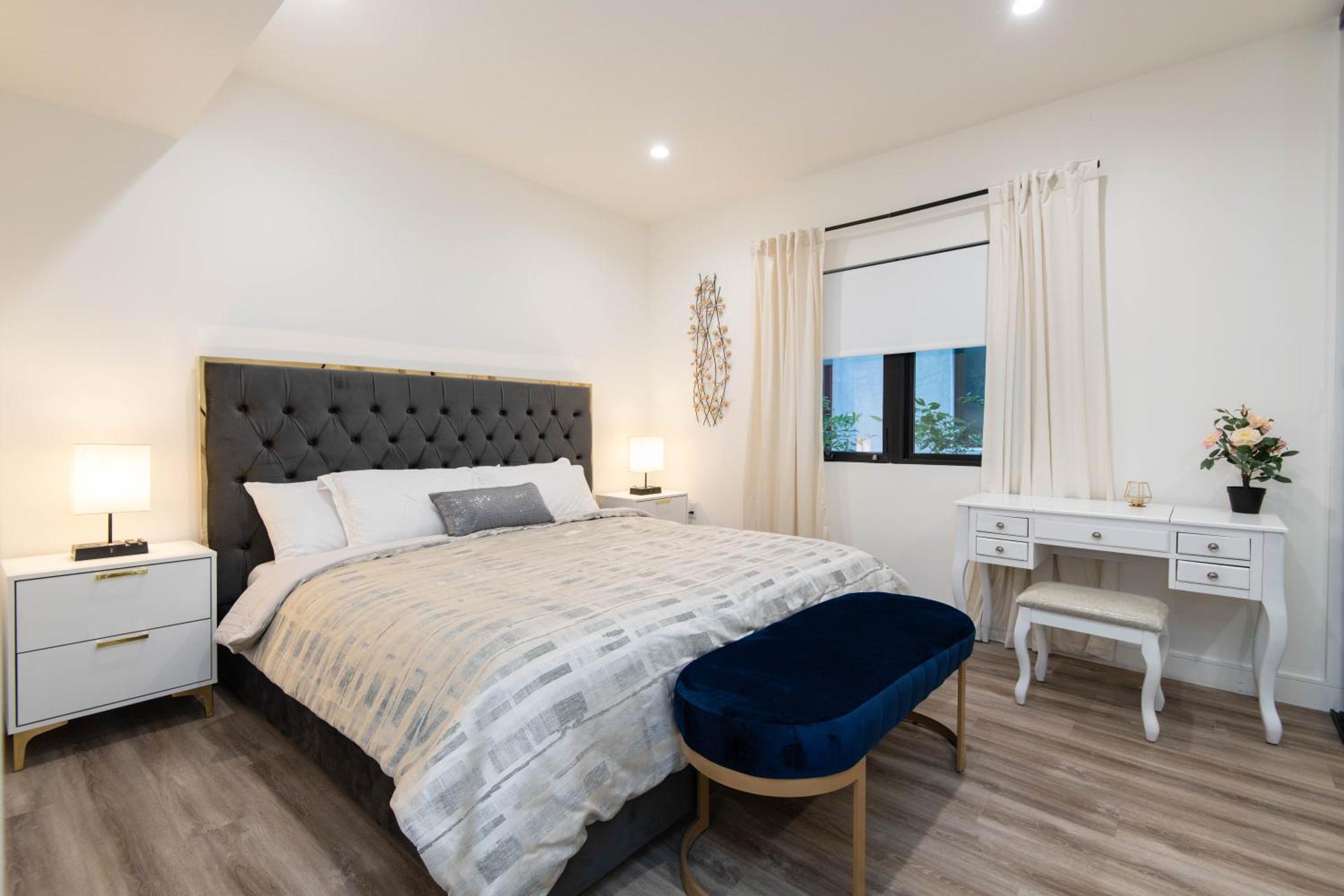 Regency Modern Apartments Глендейл Екстериор снимка