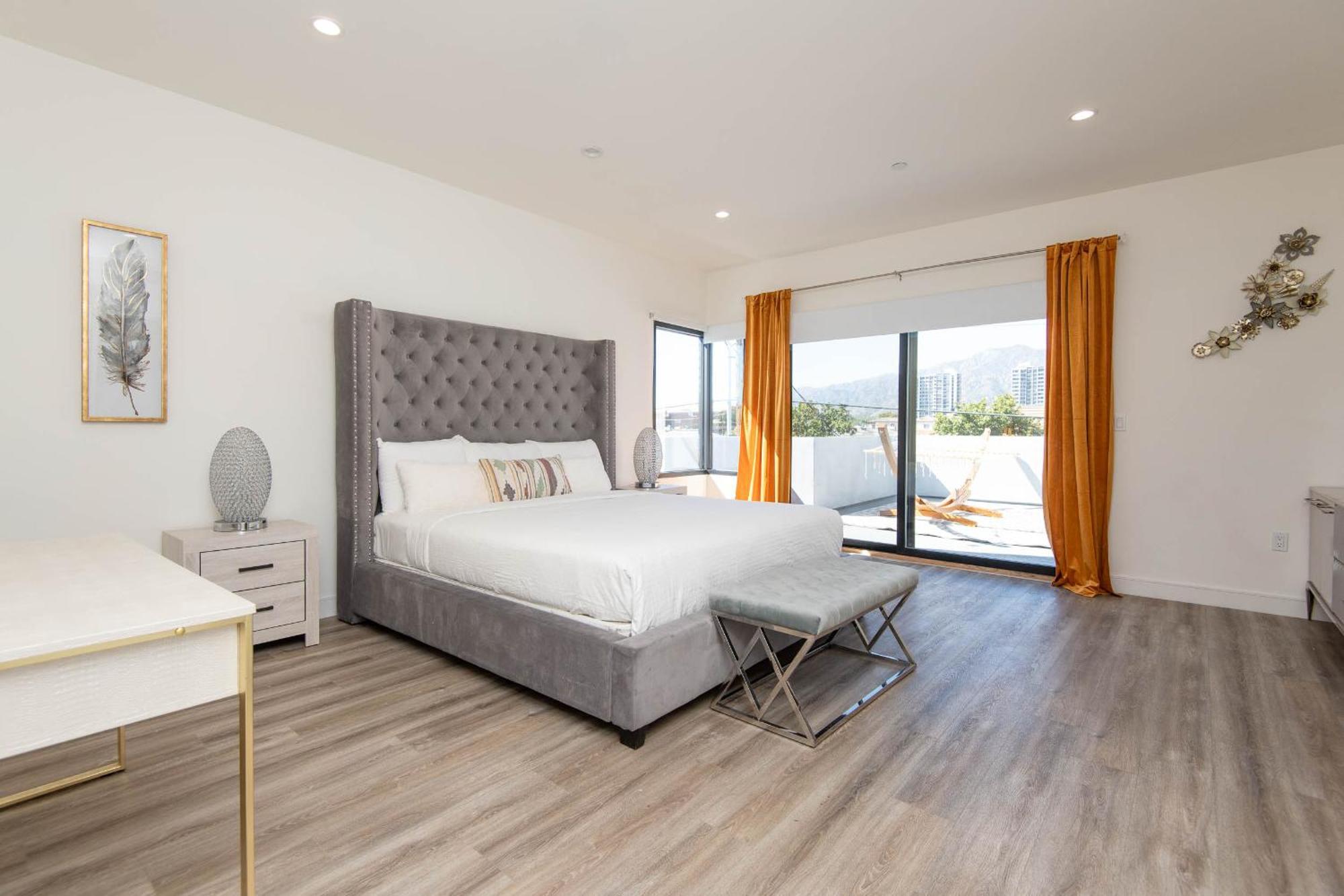 Regency Modern Apartments Глендейл Екстериор снимка